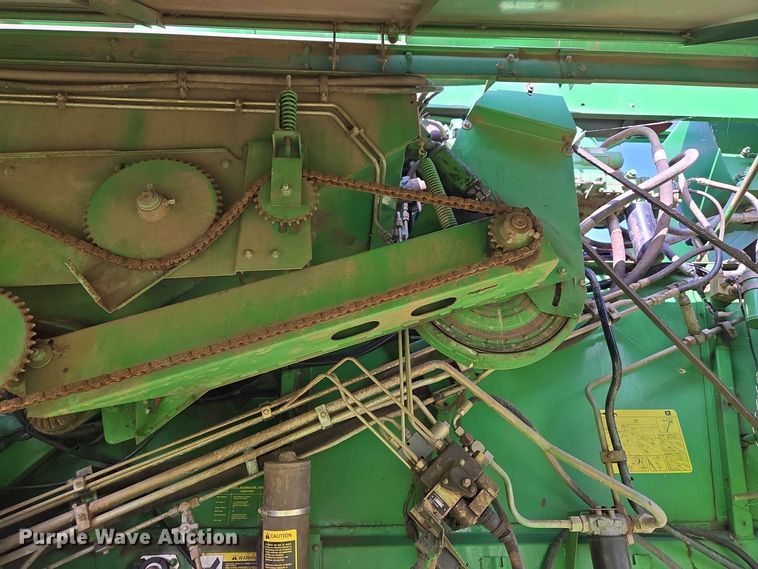 image for item EW8508 1994 John Deere 9600 combine