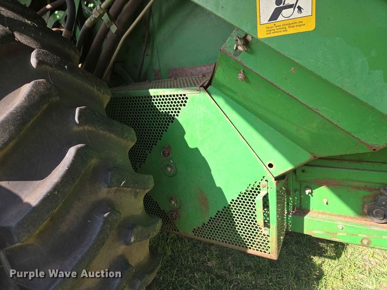 image for item EW8508 1994 John Deere 9600 combine