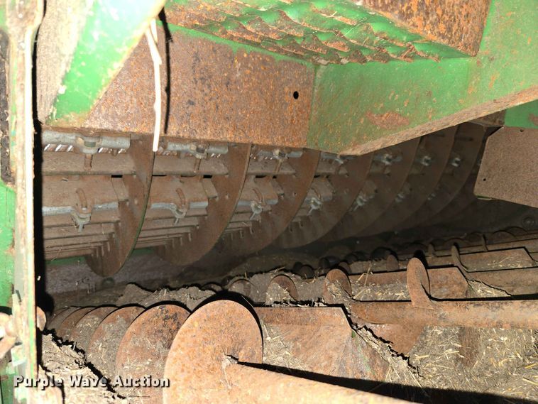 image for item EW8508 1994 John Deere 9600 combine