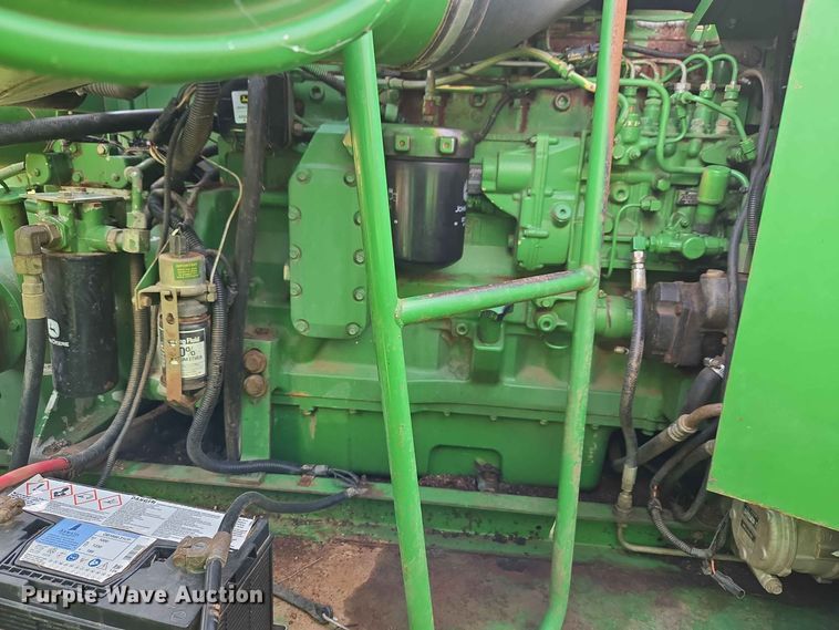 image for item EW8508 1994 John Deere 9600 combine
