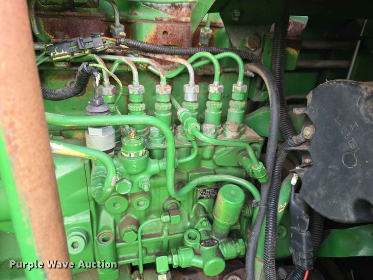 image for item EW8508 1994 John Deere 9600 combine