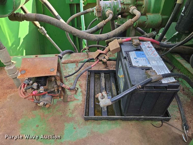 image for item EW8508 1994 John Deere 9600 combine