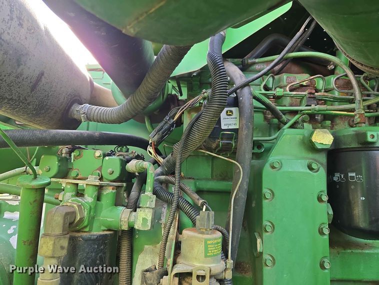 image for item EW8508 1994 John Deere 9600 combine