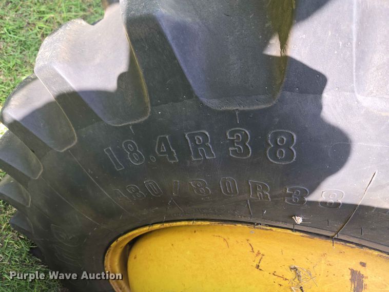 image for item EW8508 1994 John Deere 9600 combine