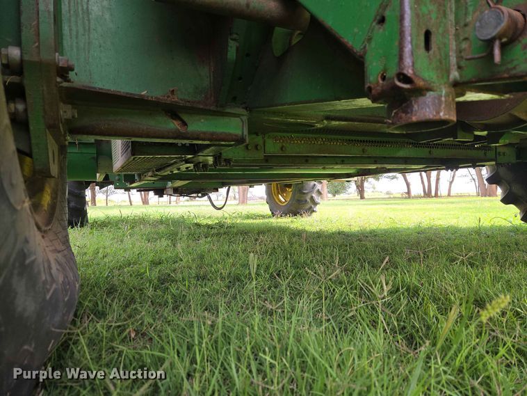 image for item EW8508 1994 John Deere 9600 combine