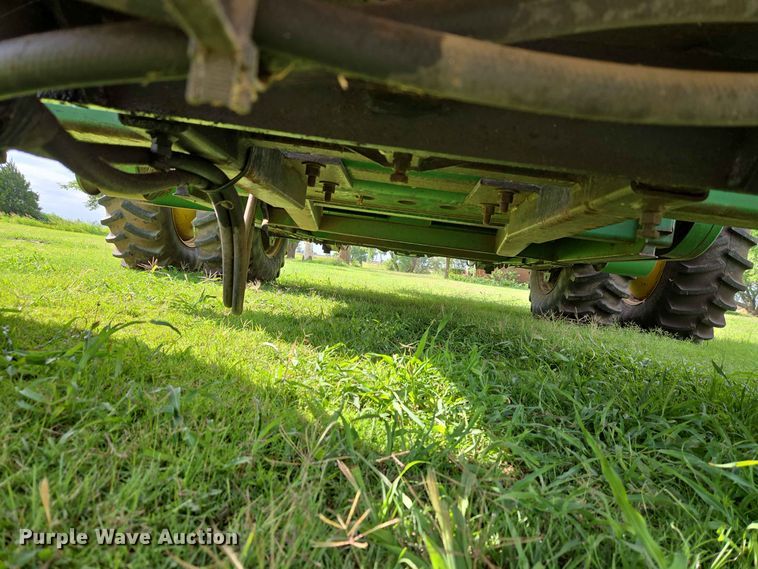 image for item EW8508 1994 John Deere 9600 combine