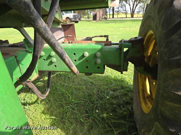image for item EW8508 1994 John Deere 9600 combine