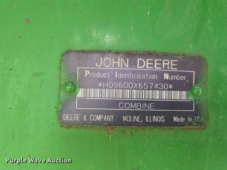 image for item EW8508 1994 John Deere 9600 combine
