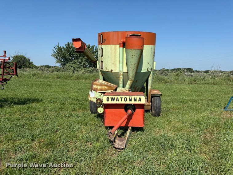 image for item EX2067 Owatonna Grinder feed mixer