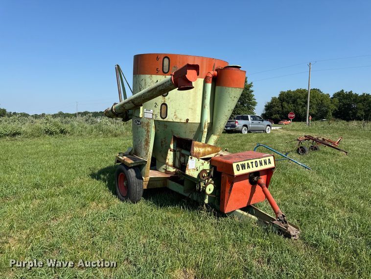 image for item EX2067 Owatonna Grinder feed mixer