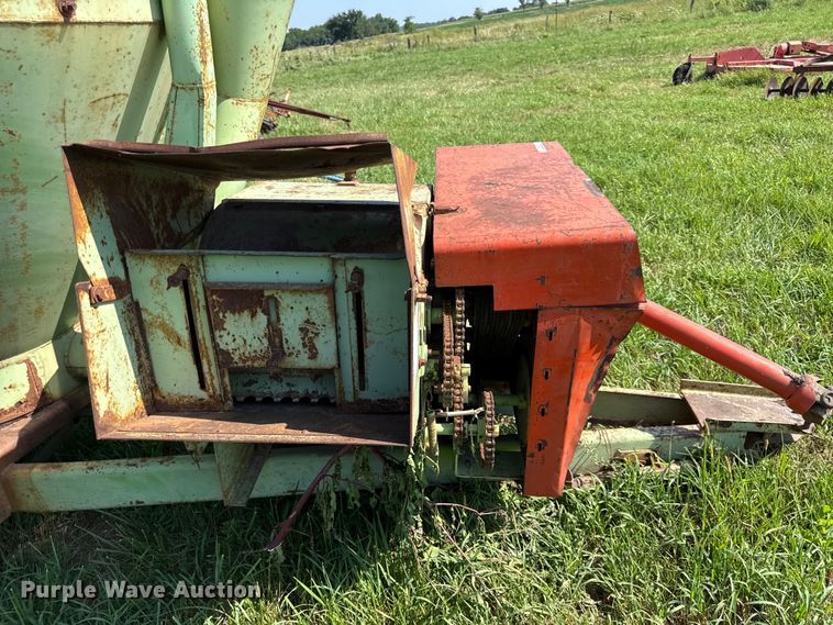 image for item EX2067 Owatonna Grinder feed mixer