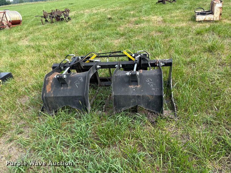 image for item EX2073 Skid steer grapple bucket