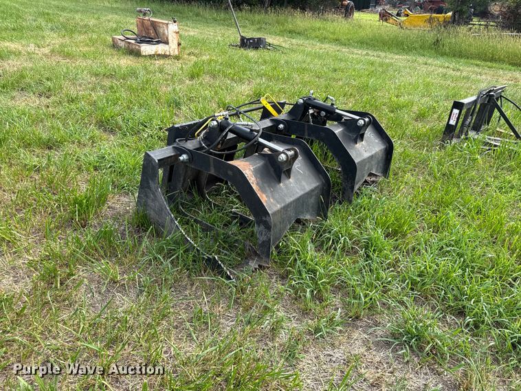 image for item EX2073 Skid steer grapple bucket