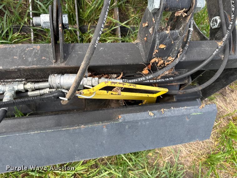 image for item EX2073 Skid steer grapple bucket
