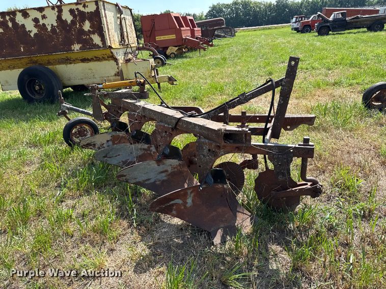 image for item EX2081 (4) plows