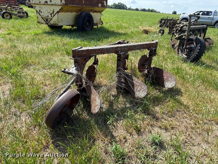 image for item EX2081 (4) plows