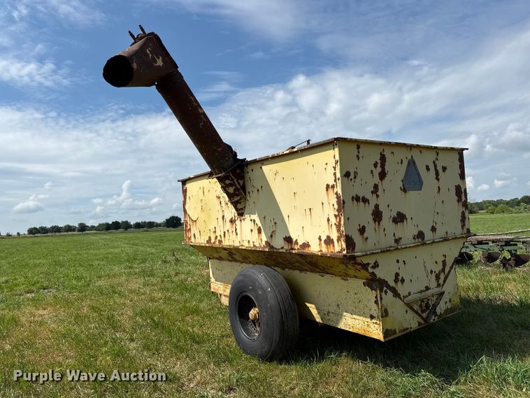 image for item EX2082 Big 12 K-12 grain cart