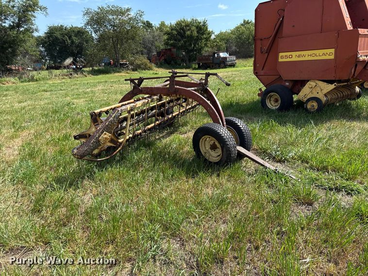 image for item EX2083 New Holland 259  hay rake