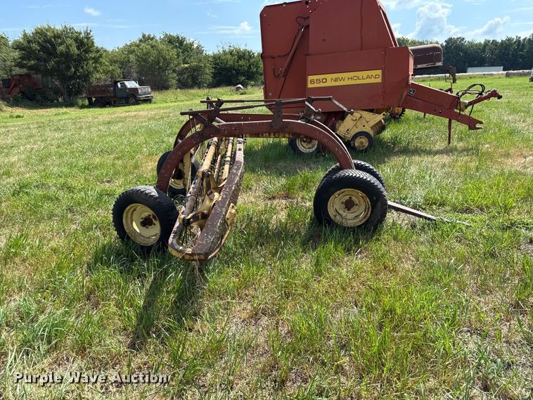 image for item EX2083 New Holland 259  hay rake