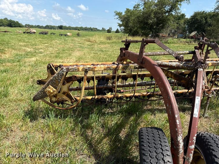 image for item EX2083 New Holland 259  hay rake