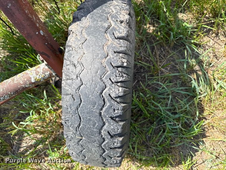 image for item EX2083 New Holland 259  hay rake