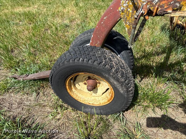 image for item EX2083 New Holland 259  hay rake