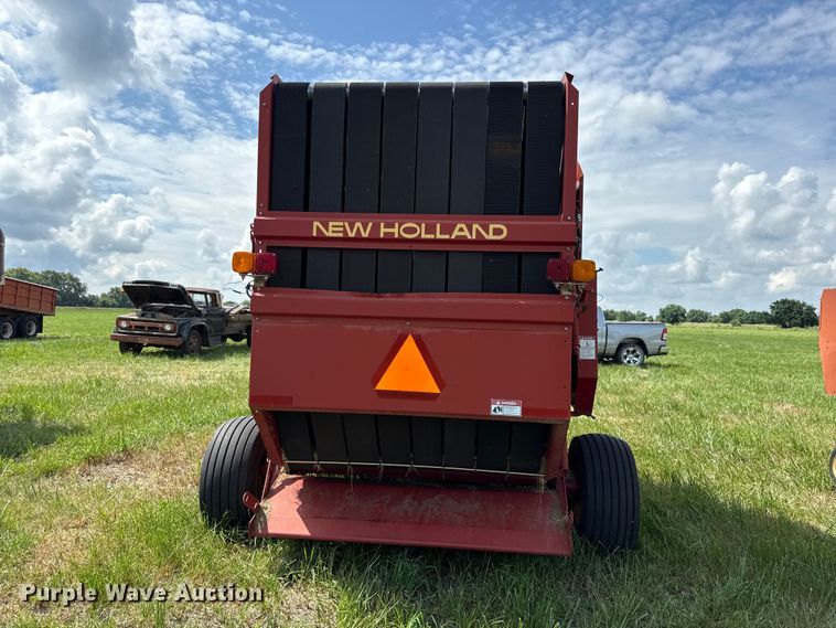 image for item EX2085 New Holland 688 round baler