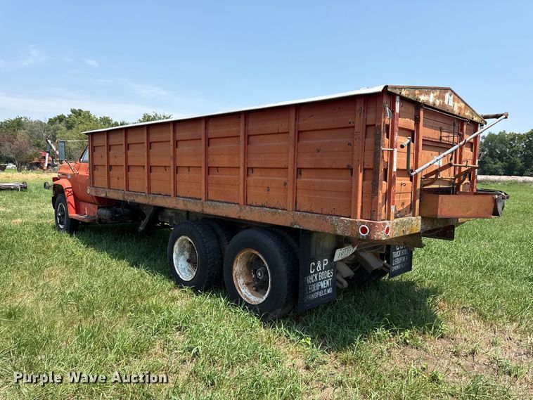 image for item EX2096 1974 Chevrolet C65 grain truck