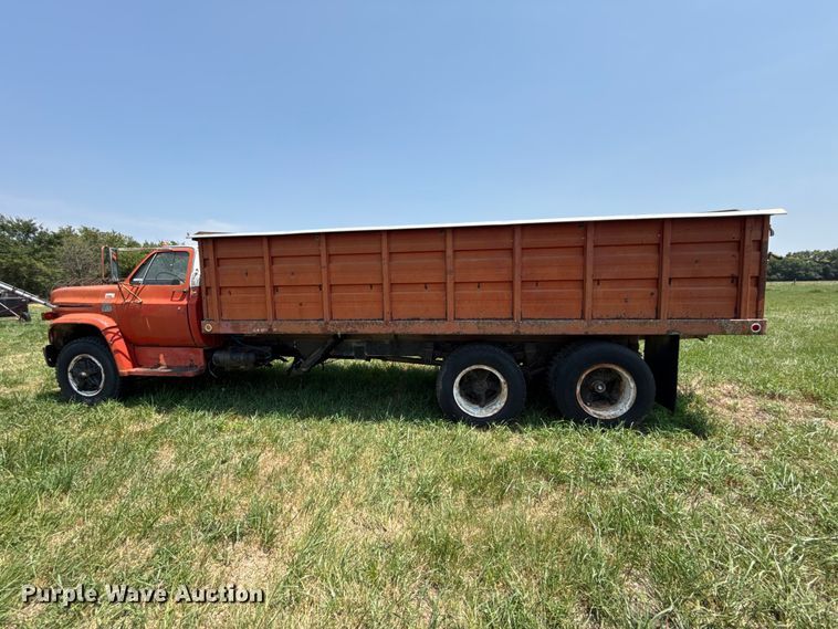 image for item EX2096 1974 Chevrolet C65 grain truck