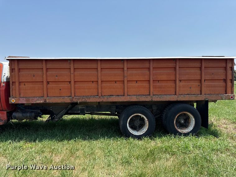 image for item EX2096 1974 Chevrolet C65 grain truck