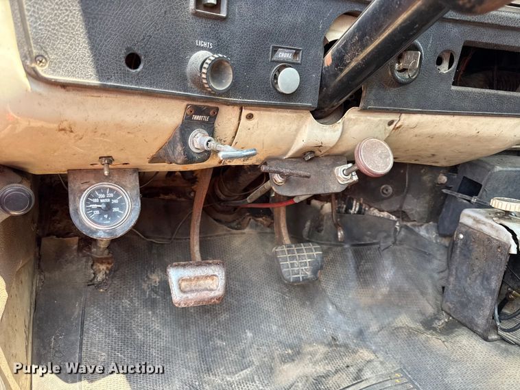 image for item EX2096 1974 Chevrolet C65 grain truck