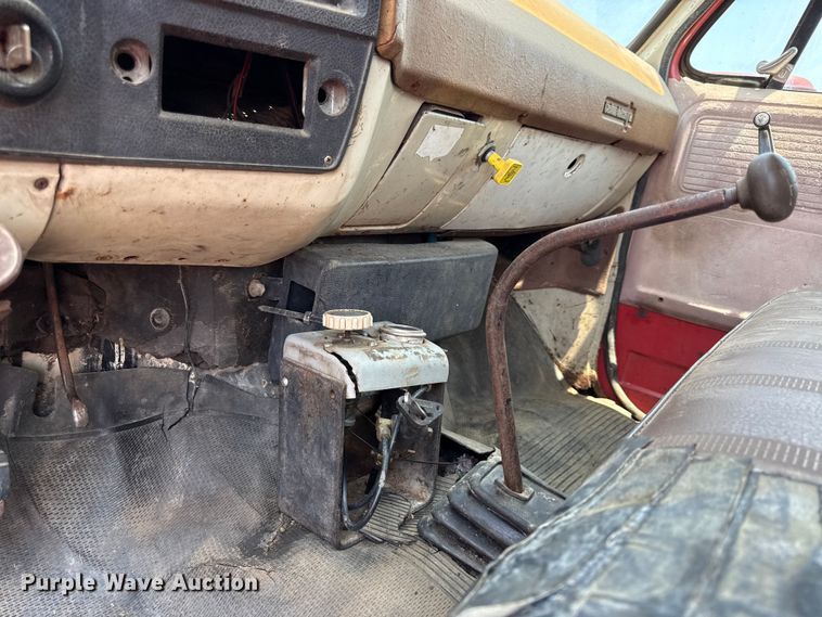 image for item EX2096 1974 Chevrolet C65 grain truck