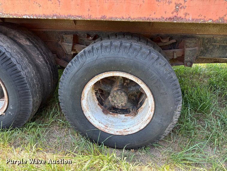 image for item EX2096 1974 Chevrolet C65 grain truck