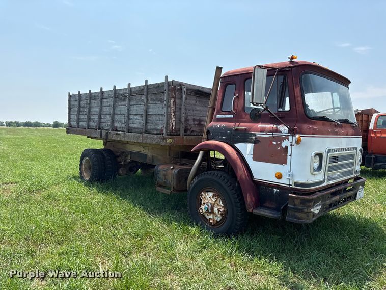 image for item EX2097 1979 International Cargostar 1850B grain truck