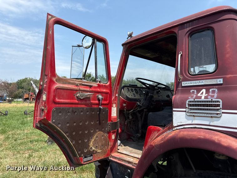 image for item EX2097 1979 International Cargostar 1850B grain truck
