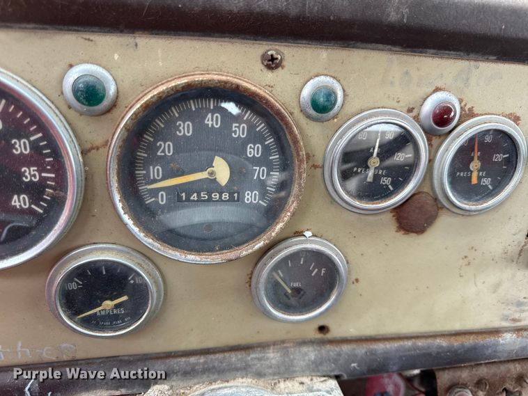 image for item EX2097 1979 International Cargostar 1850B grain truck