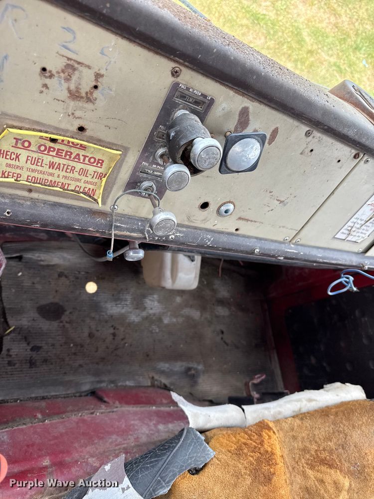 image for item EX2097 1979 International Cargostar 1850B grain truck