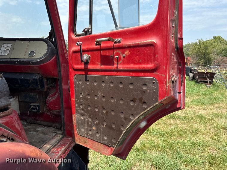 image for item EX2097 1979 International Cargostar 1850B grain truck