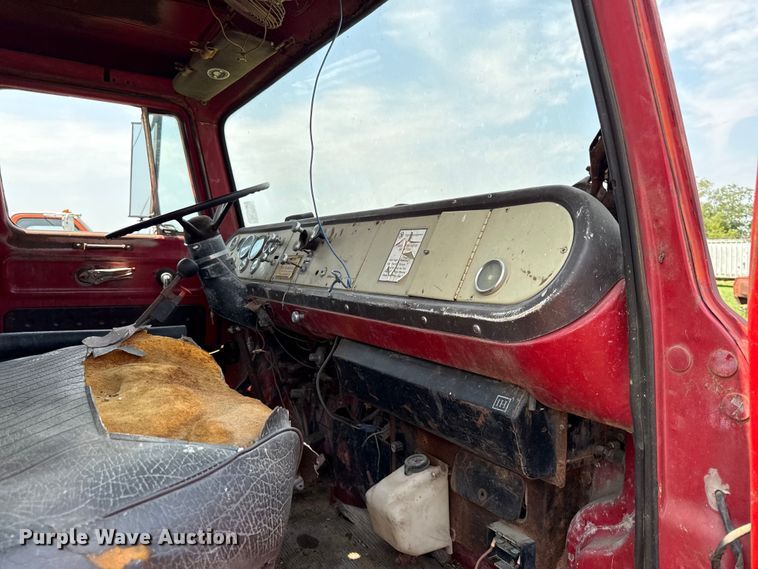 image for item EX2097 1979 International Cargostar 1850B grain truck