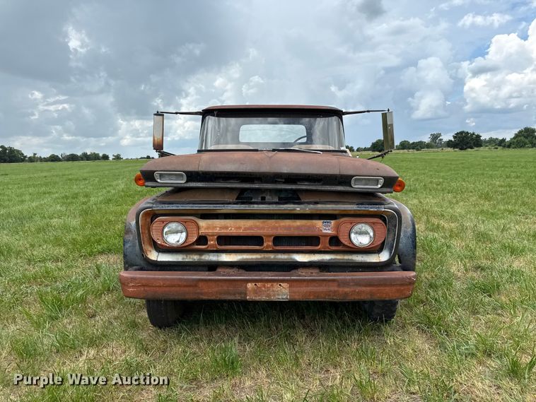 image for item EX2098 1964 Chevrolet C60 grain truck
