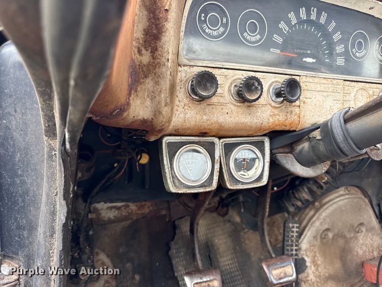image for item EX2098 1964 Chevrolet C60 grain truck