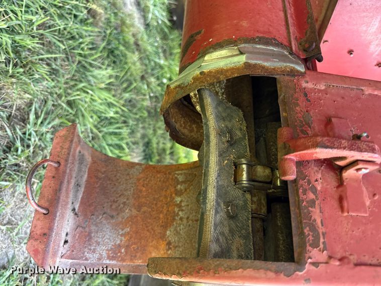 image for item EX2109 1982 International Harvester 1460 combine
