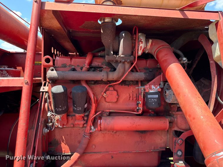 image for item EX2109 1982 International Harvester 1460 combine