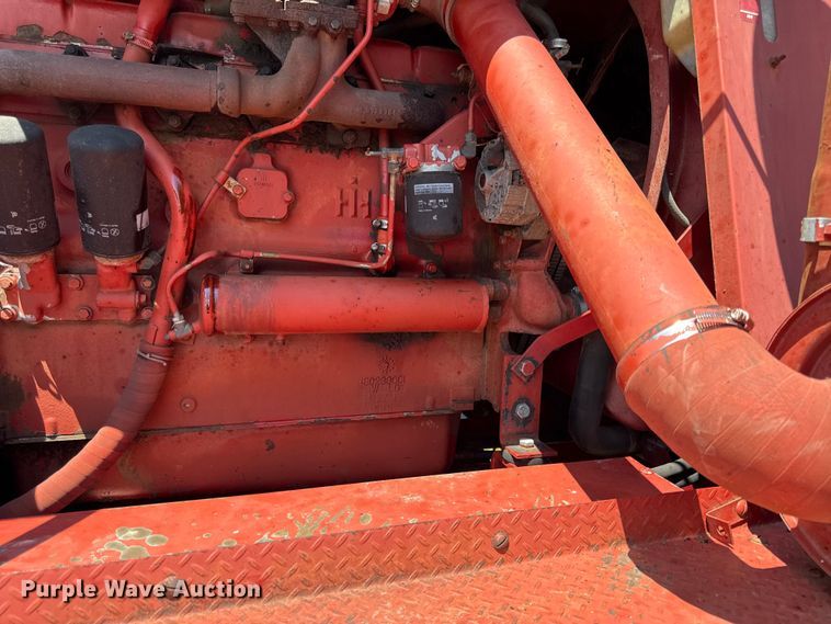 image for item EX2109 1982 International Harvester 1460 combine