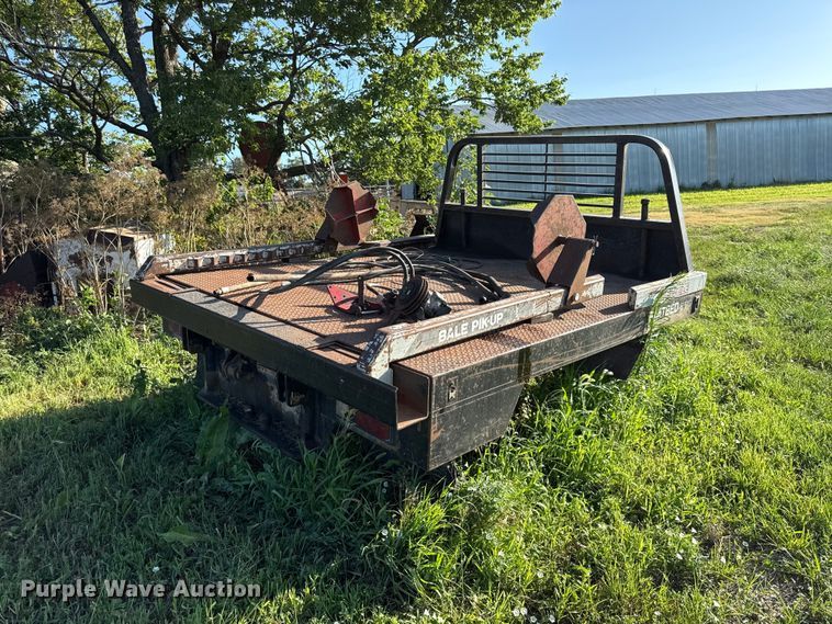 image for item EX2126 Deweze hydraulic bale bed