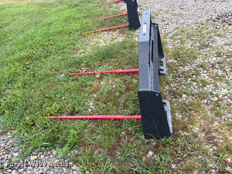 image for item EX2135 2025 LandHonor BS-12-2500G skid steer bale spear