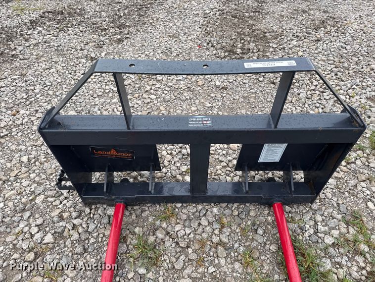 image for item EX2136 2025 LandHonor BS-12-2500G skid steer bale spear