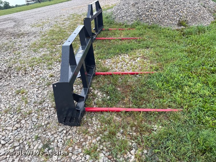image for item EX2137 2025 LandHonor BS-12-2500G skid steer bale spear