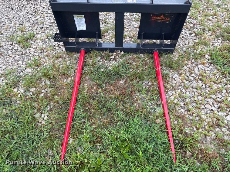 image for item EX2137 2025 LandHonor BS-12-2500G skid steer bale spear