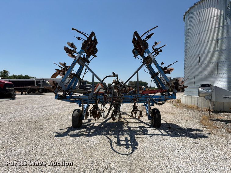 image for item EX4575 DMI 4200 NH3 applicator